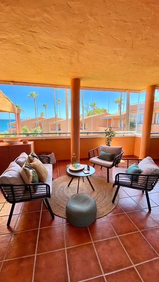Ikram Front Beach Bermuda Beach Apartment Estepona 0*,  Spain